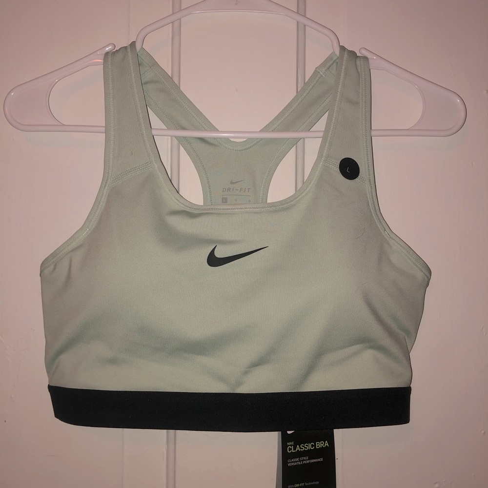 Medium support sports bra
